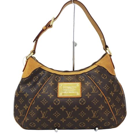 louis vuitton purse large monogram|Monogram Signature .